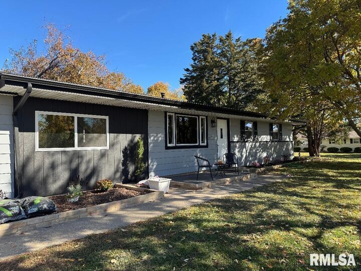 Property Photo: 2135 W Orlando Drive IL 61614