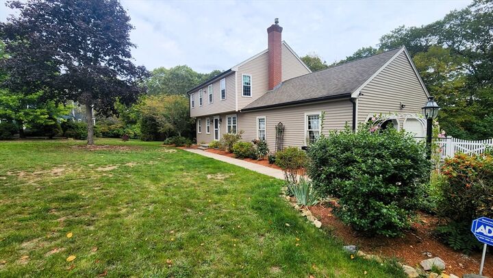 Property Photo:  3 Birch Cir  MA 01747 
