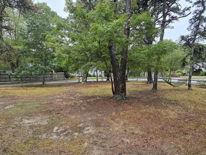 Property Photo:  8 Holly Ln  MA 02664 