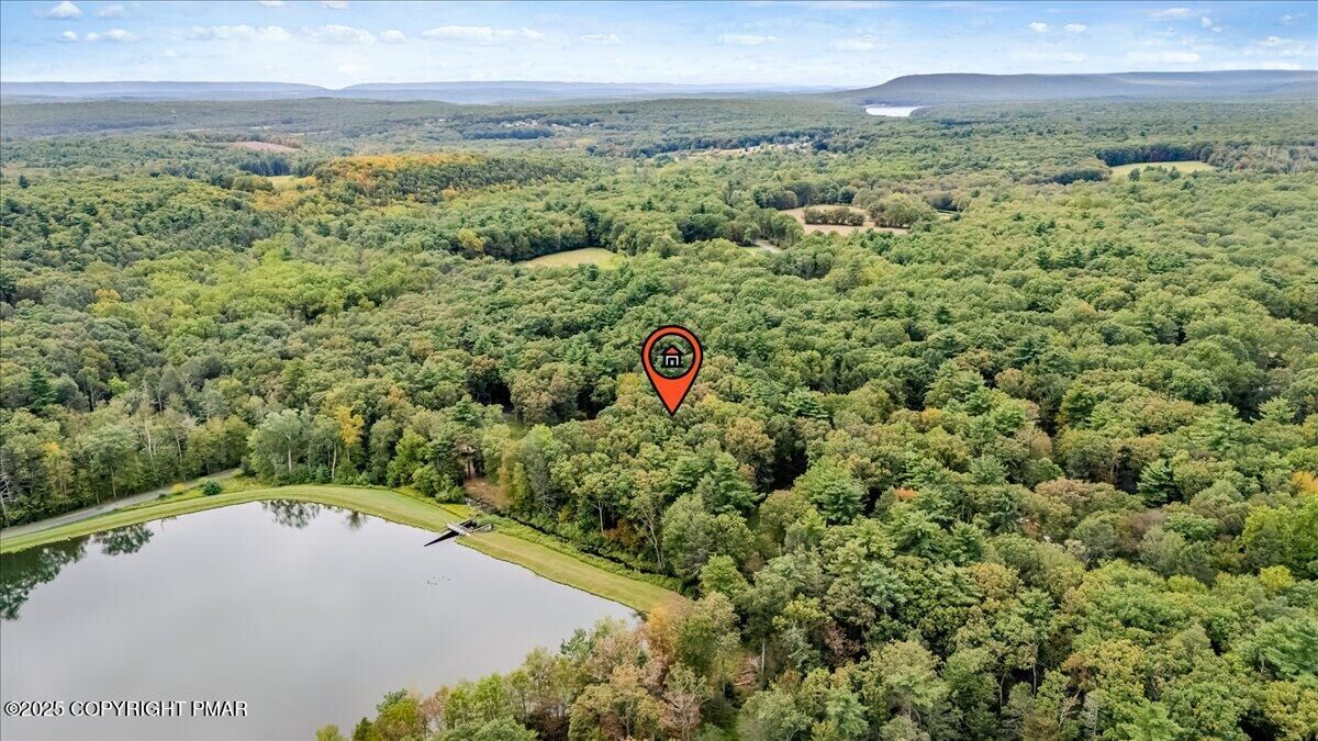Property Photo:  1116 Creek Dr 704 Drive  PA 18058 