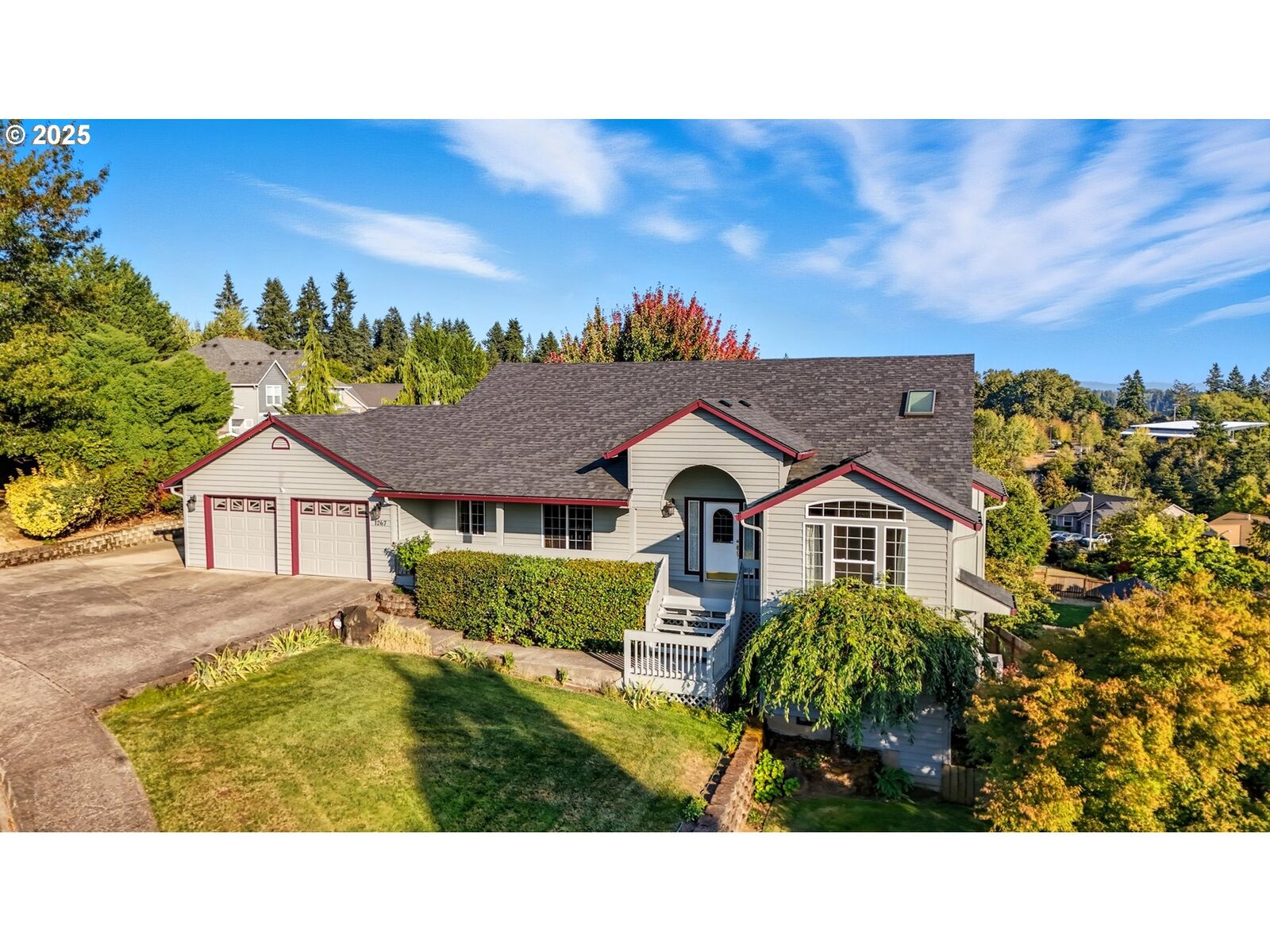 Property Photo:  1267 E Spencer Ct  WA 98629 