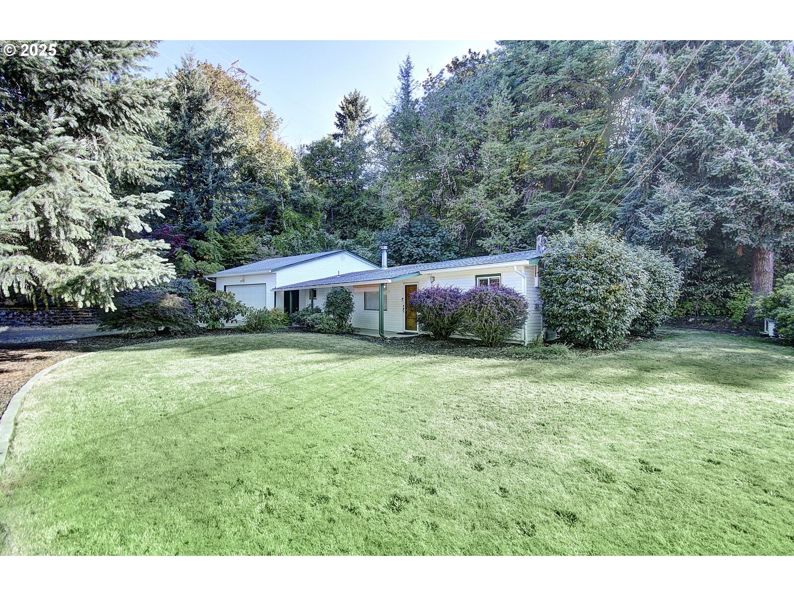 Property Photo: 5911 Alki Rd WA 98663