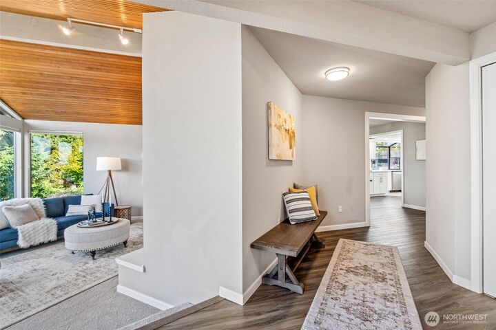 Property Photo:  943 E Cherry Hill Street  WA 98030 