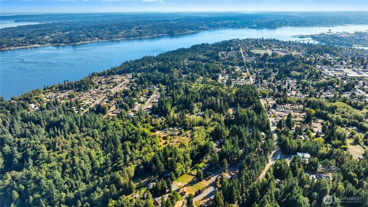 Property Photo:  3975  Fischer Park Avenue NE  WA 98310 