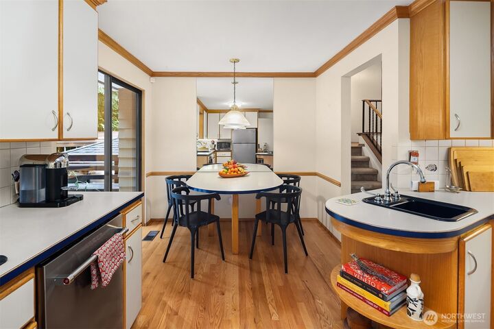 Property Photo: 1711 NE 104th Street WA 98125