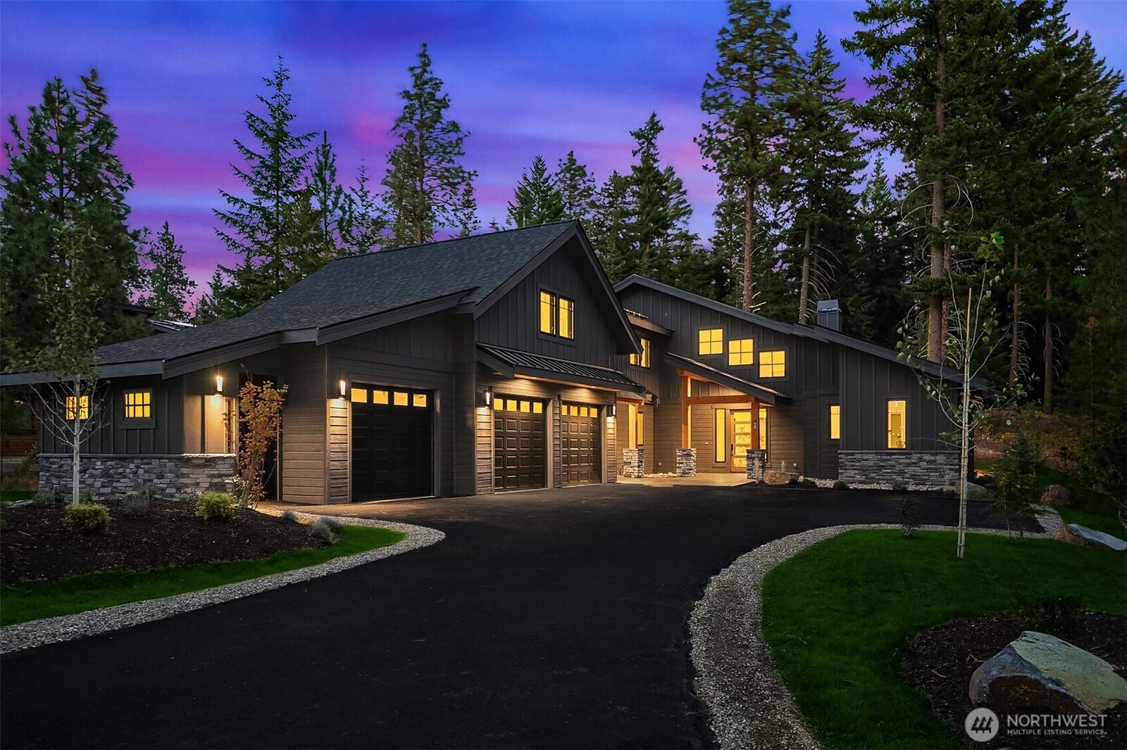 Property Photo:  220  Old Grove Trail  WA 98922 