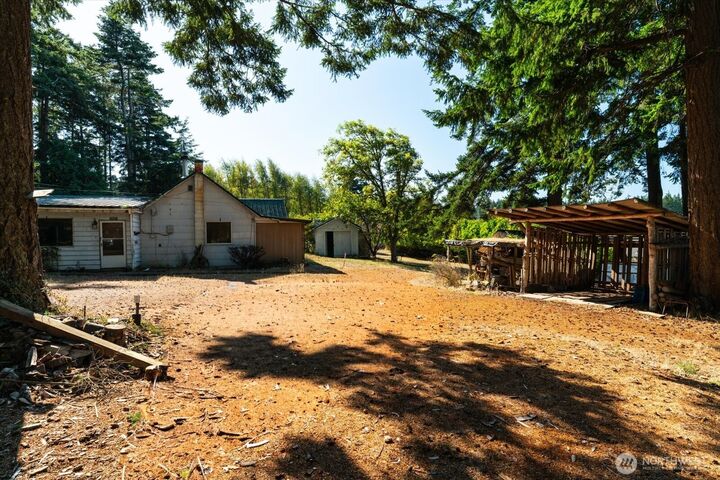 Property Photo:  1521 NW Crosby Avenue  WA 98277