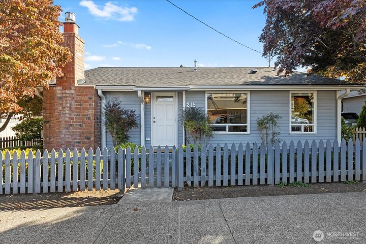 215  6th Avenue S  Edmonds WA 98020 photo