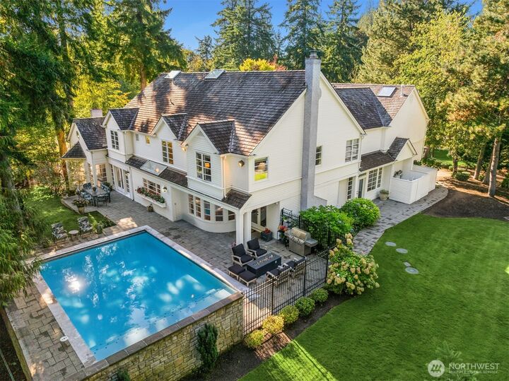 7112  204th Drive NE  Redmond WA 98053 photo