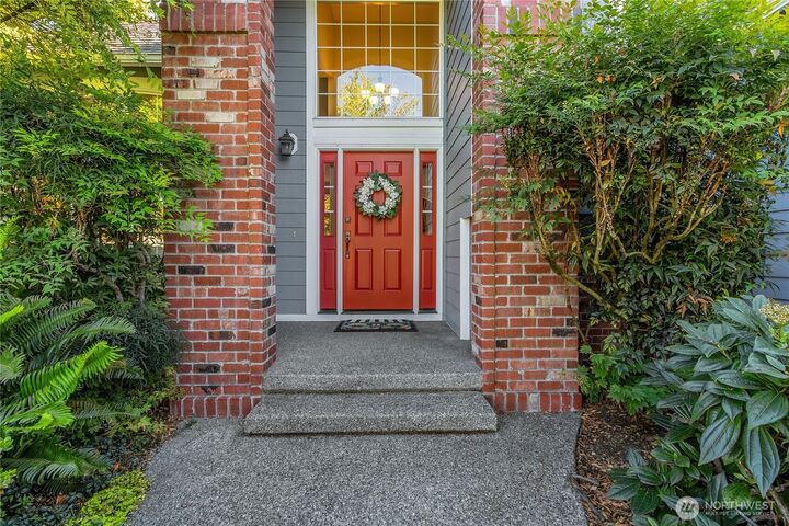Property Photo: 9217 180th Avenue E WA 98391