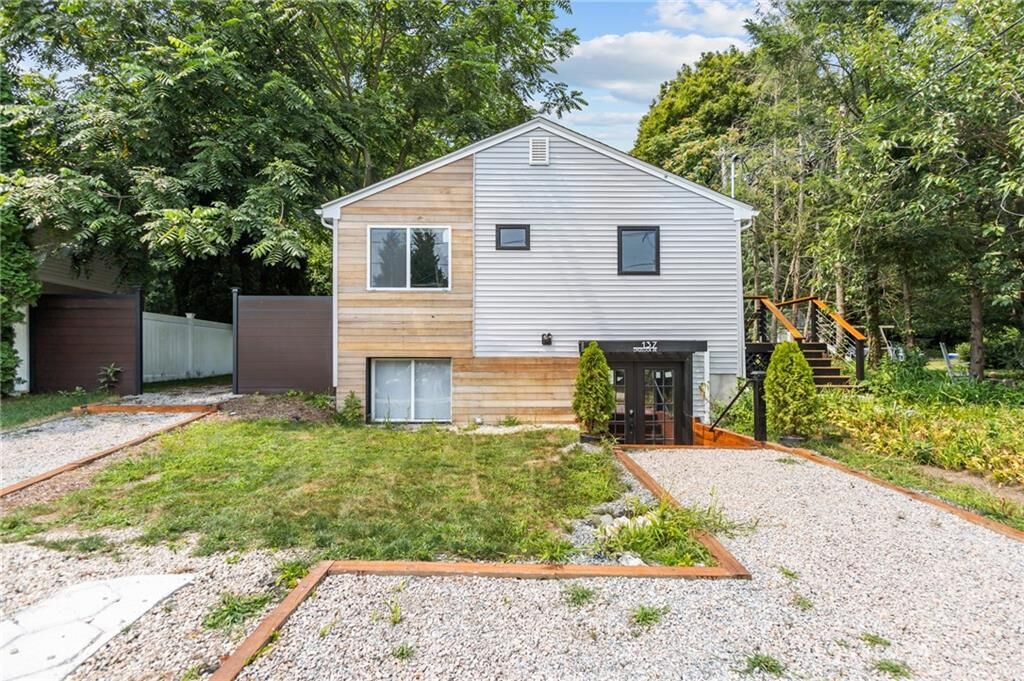 Property Photo:  137 Overlook Drive  RI 02818 