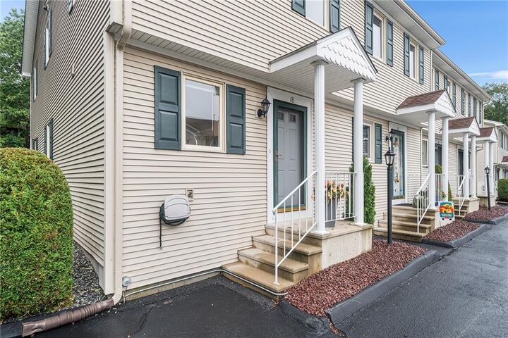 Property Photo:  165 Holland Street 18  RI 02920 