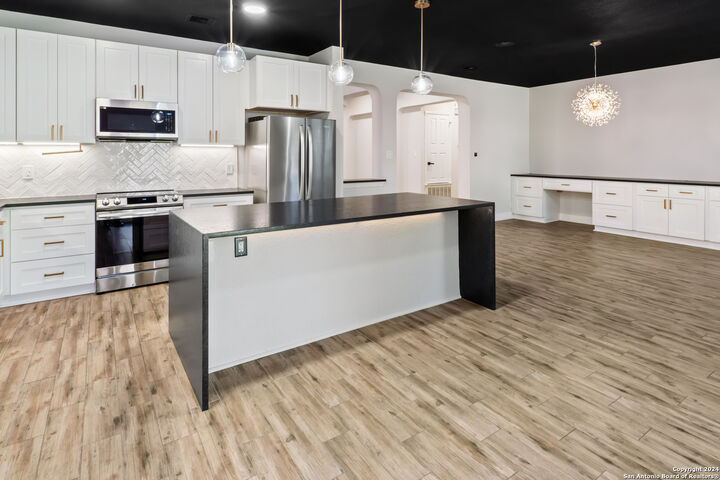 24423 Elise Falls  San Antonio TX 78255 photo