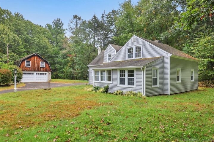 Property Photo:  25 Bolleswood Lane  CT 06001 