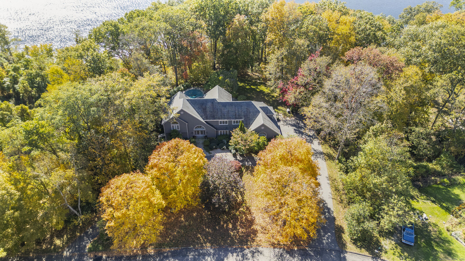 Property Photo:  29 High Point Drive  CT 06424 