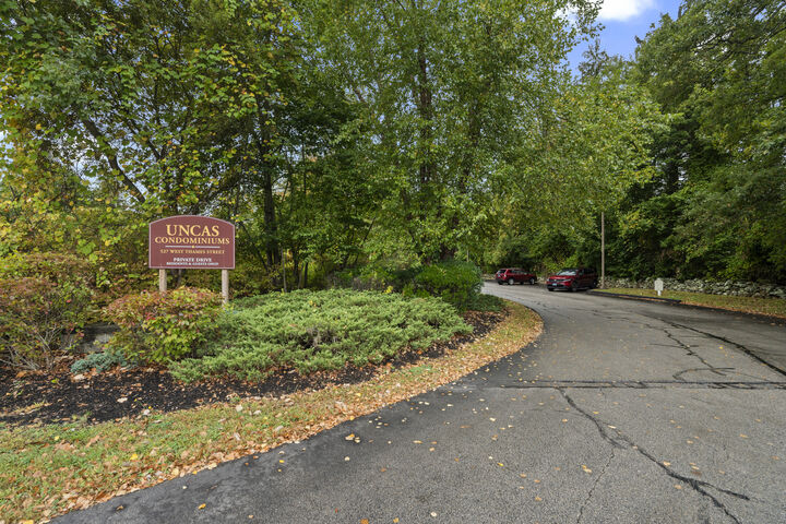 Property Photo: 527 West Thames Street 9 CT 06360