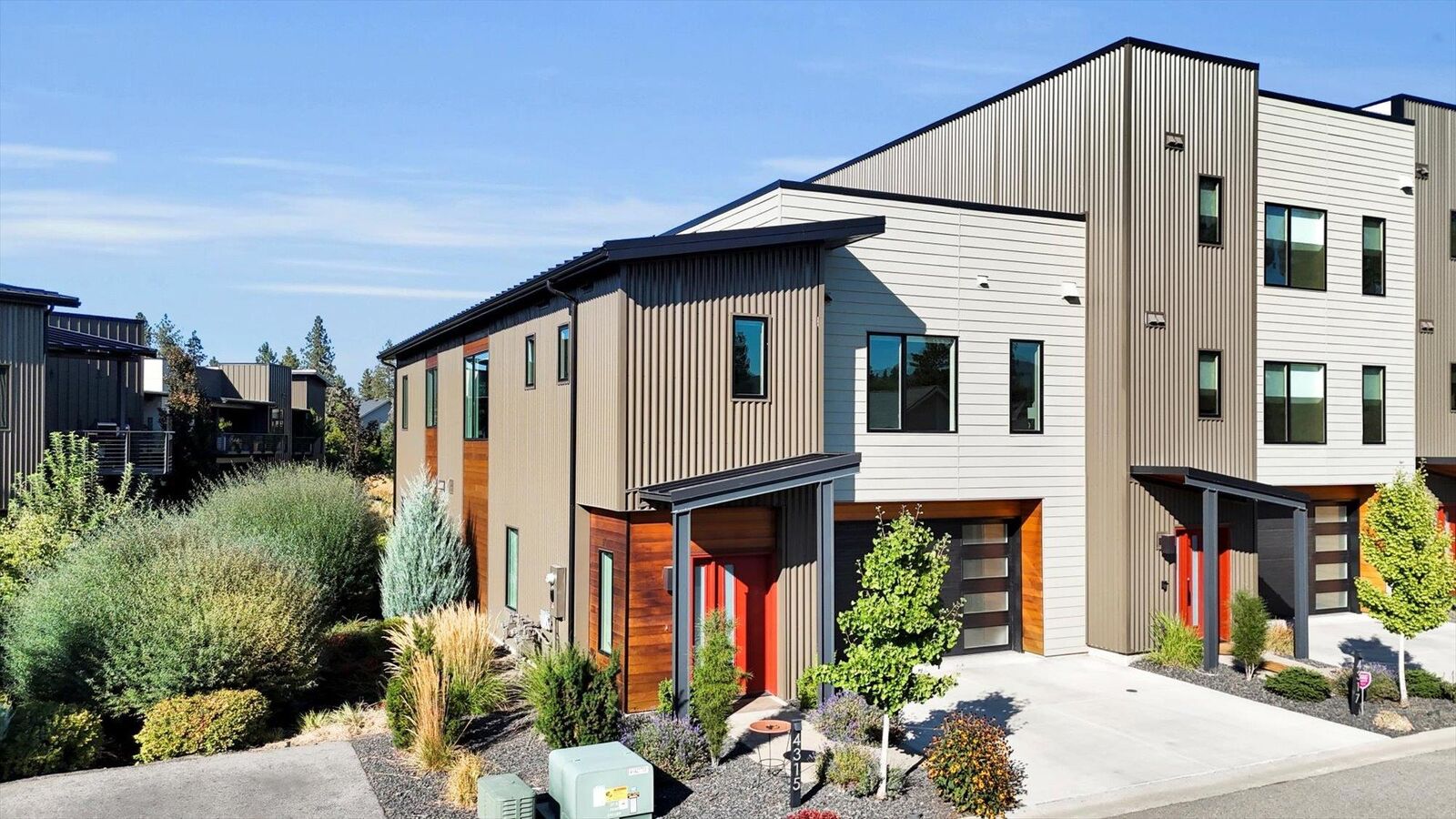 Property Photo:  4315 E 24th Ln  WA 99223 