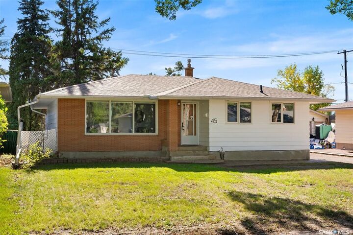 Photo de la propriété:  45 Darke Crescent  SK S4S 2W5 