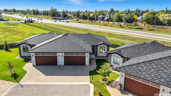 Property Photo: 315 Ledingham Drive 10 SK S7V 0J1