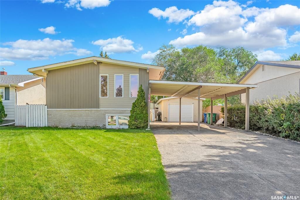 Photo de la propriété:  834 Marr Avenue  SK S7L 3Z5 