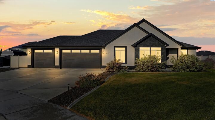 Property Photo: 6712 Garnet Court WA 99353
