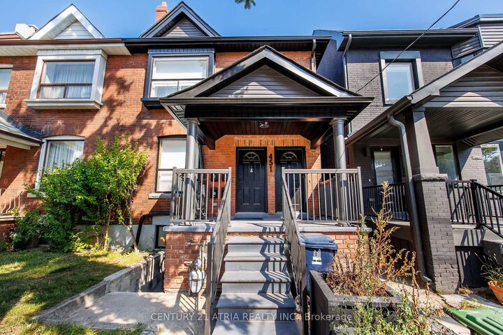 Photo de la propriété:  451 Lansdowne Avenue Basement Rear Unit  ON M6H 3Y2 