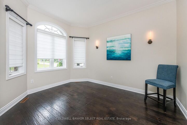 Photo de la propriété: 2 Putney Road ON L7C 1R4