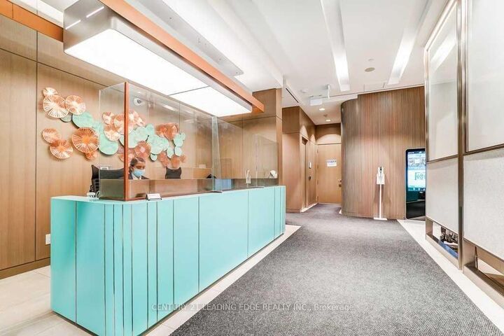 Photo de la propriété:  19 Western Battery Road 3201  ON M6K 0E3 