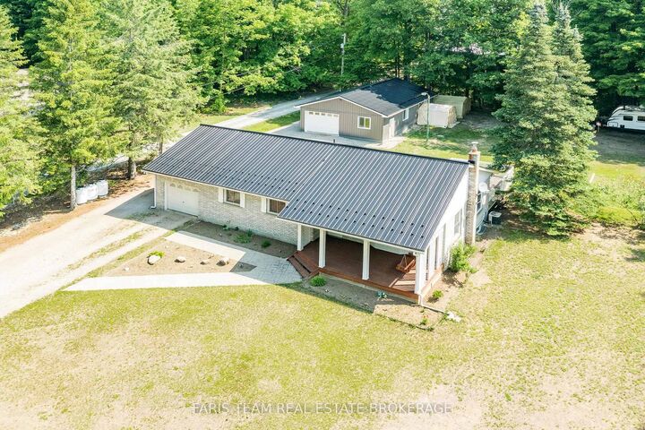 Photo de la propriété: 1941 Vespra Valley Road ON L0L 1Y2
