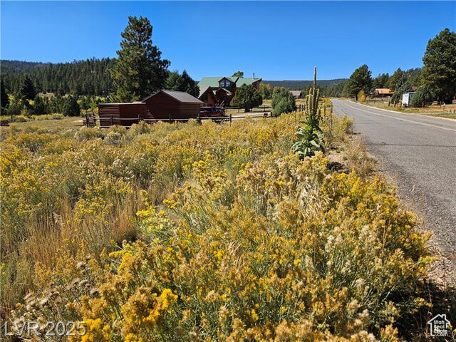 Property Photo: 776 Aspen Meadow Dr 9 UT 84735