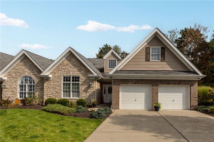 537 Huntclub Drive  North Strabane PA 15317 photo