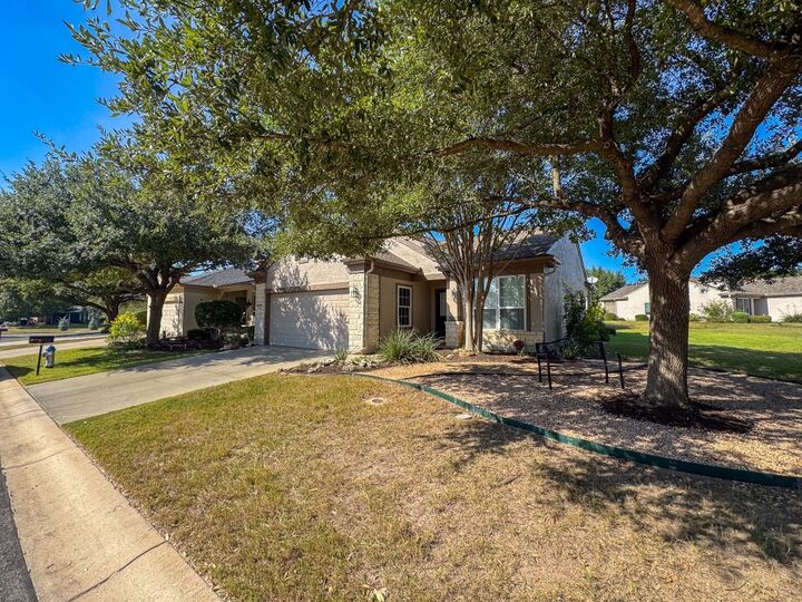 100 Sunbird Court  Georgetown TX 78633 photo