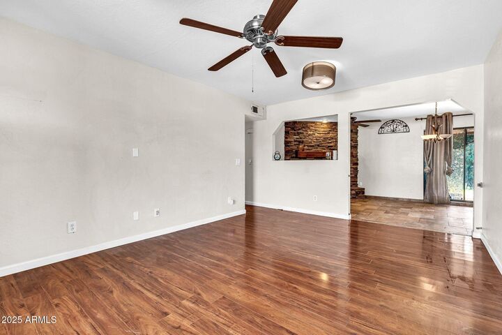 Property Photo:  2117 W Tyson Street  AZ 85224