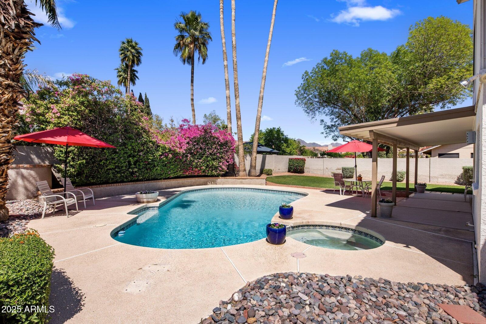 Property Photo: 9012 E Sutton Drive AZ 85260