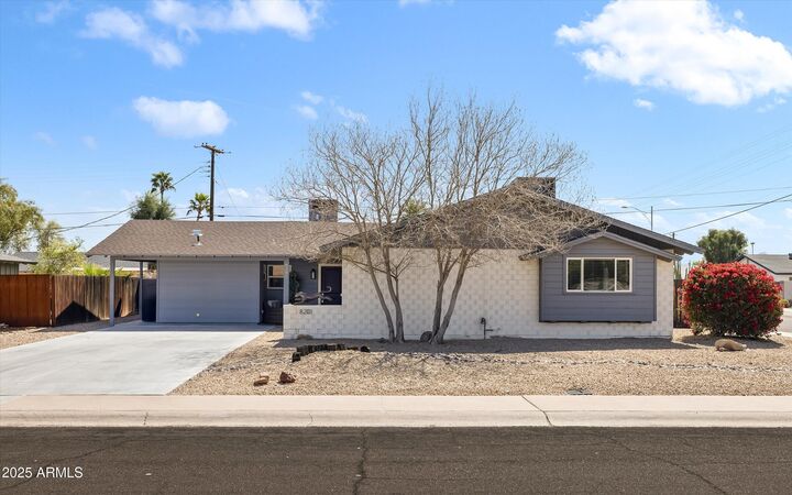 Property Photo:  8201 E Piccadilly Road  AZ 85251 