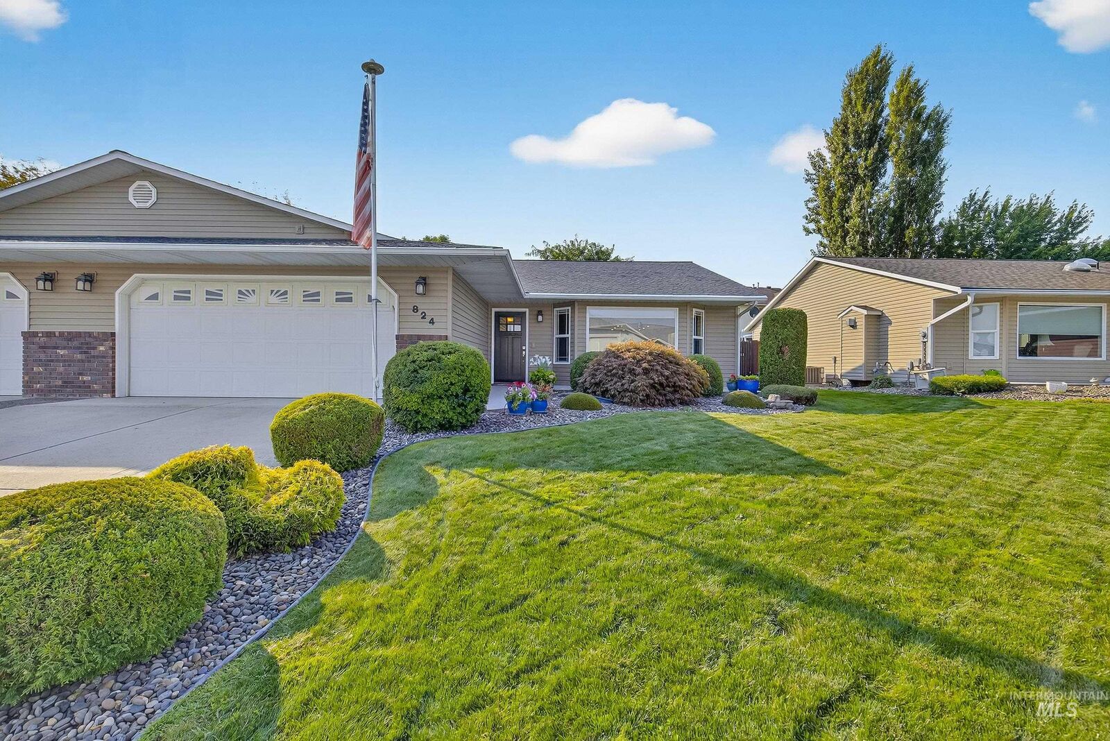 Property Photo:  824 Cypress St  ID 83501 