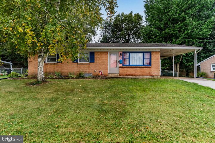 920 W Foxcroft Drive  Camp Hill PA 17011 photo