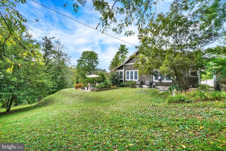 Property Photo:  4 Holly Lane  PA 17327 