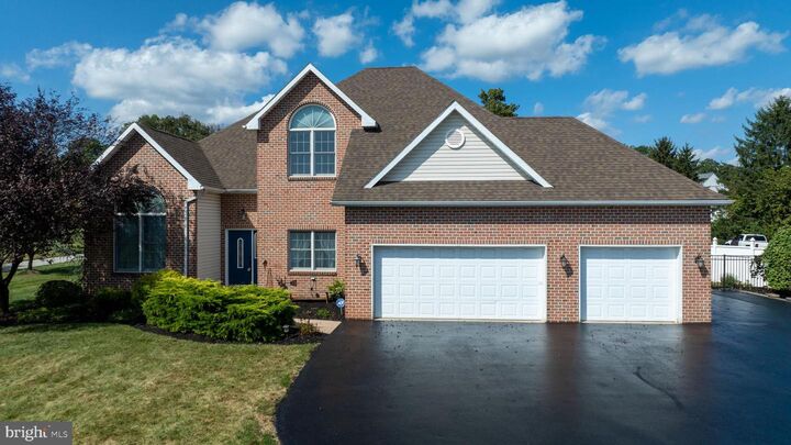 2105 Taxville Road  York PA 17408 photo