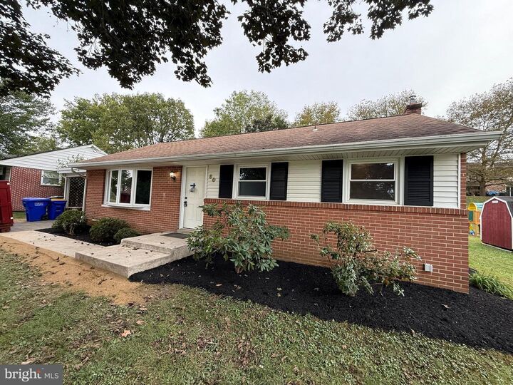 60 Fresh Meadow Drive  Lancaster PA 17603 photo