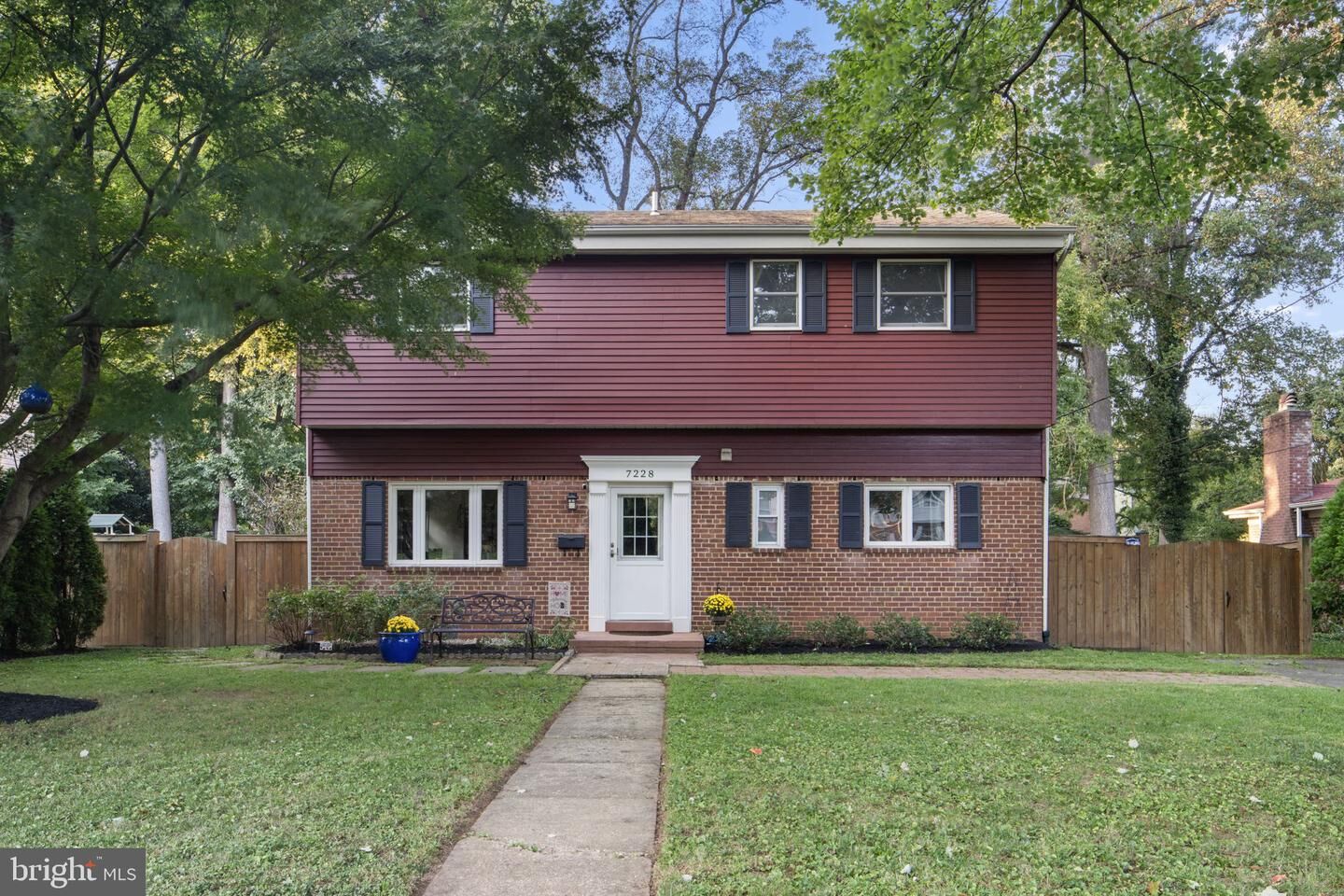 Property Photo:  7228 Arthur Drive  VA 22046 