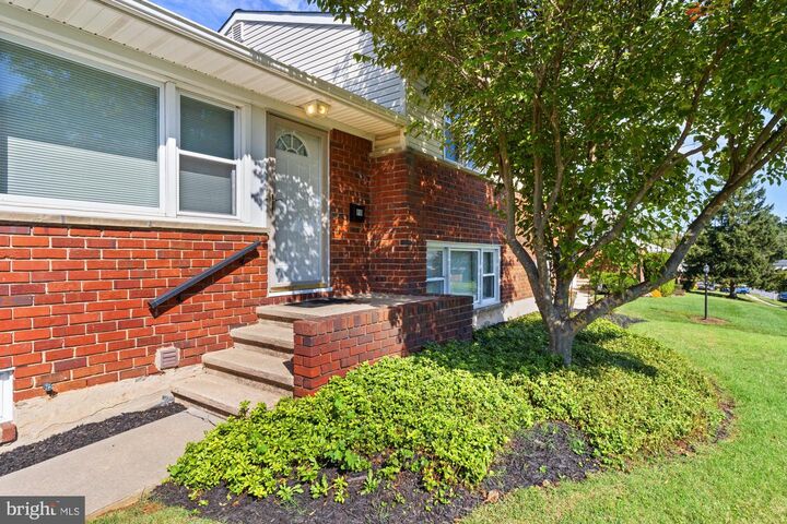Property Photo:  910 Starbit Road  MD 21286 