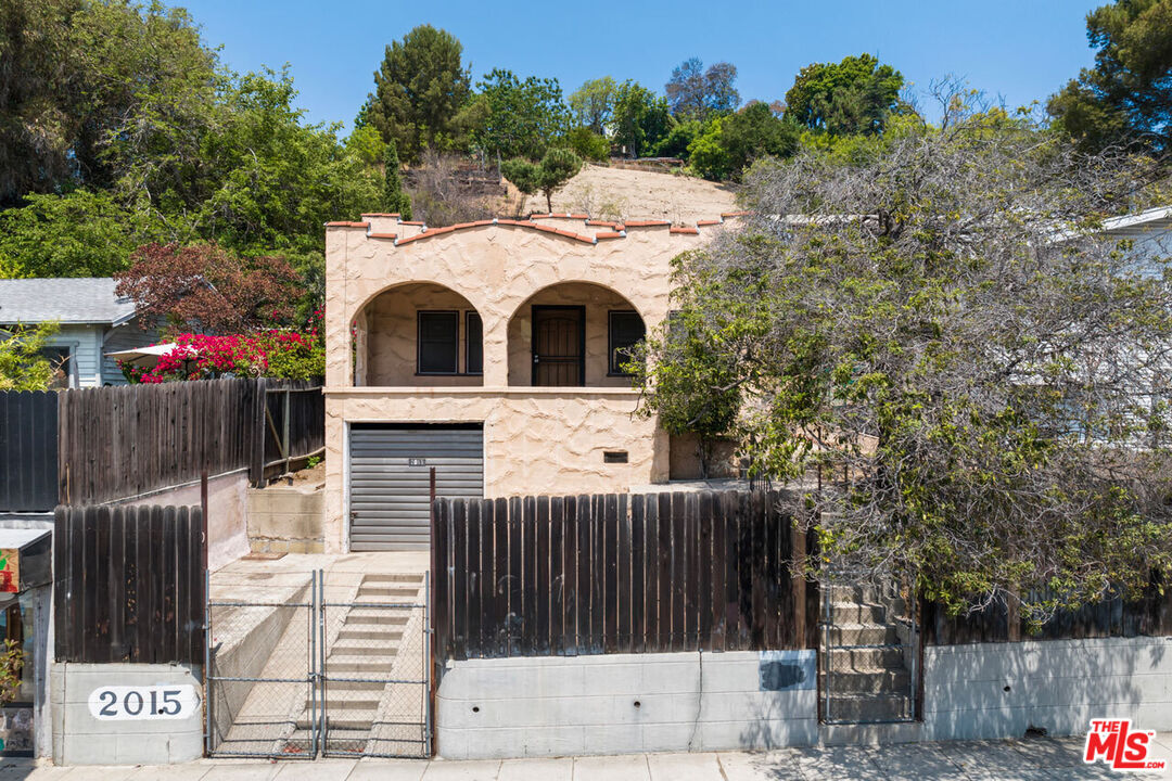 Property Photo:  2015 Hyperion Ave  CA 90027 