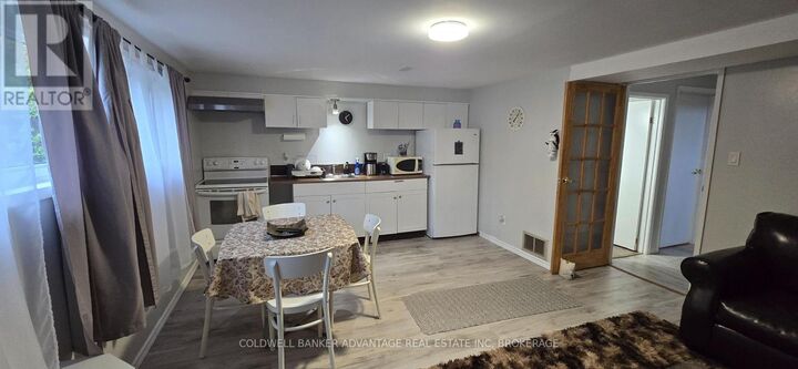 Photo de la propriété:  30 Tara Crescent  ON L2V 4M1 