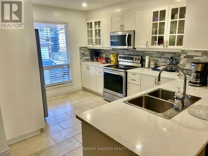 Property Photo: 15 Sturbridge Private ON K1T 3J6