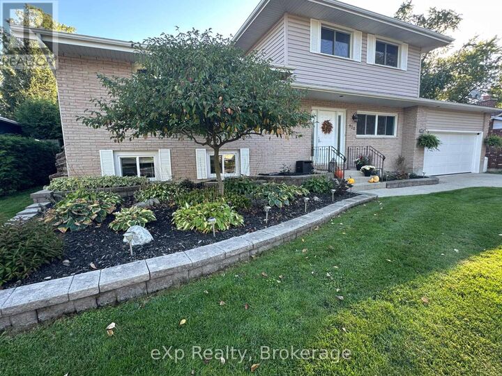 470 Williamsburg Street  Kincardine ON N2Z 2G3 photo