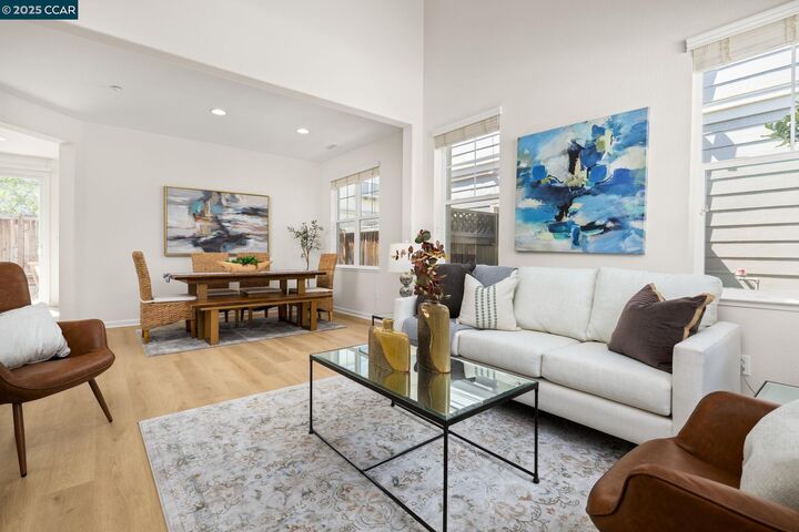 Property Photo: 472 Chicory Ct CA 94513