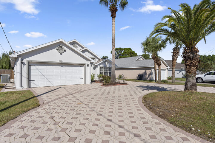 Property Photo:  27 Hidden Harbor Lane  FL 32550 