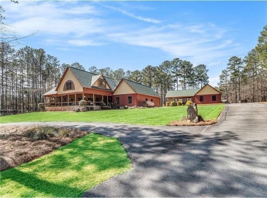 Property Photo:  430 Moccasin Gap Road  GA 30233 