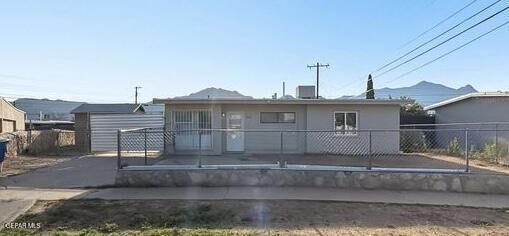 Property Photo:  5108 Raymond Telles Road  TX 79924 